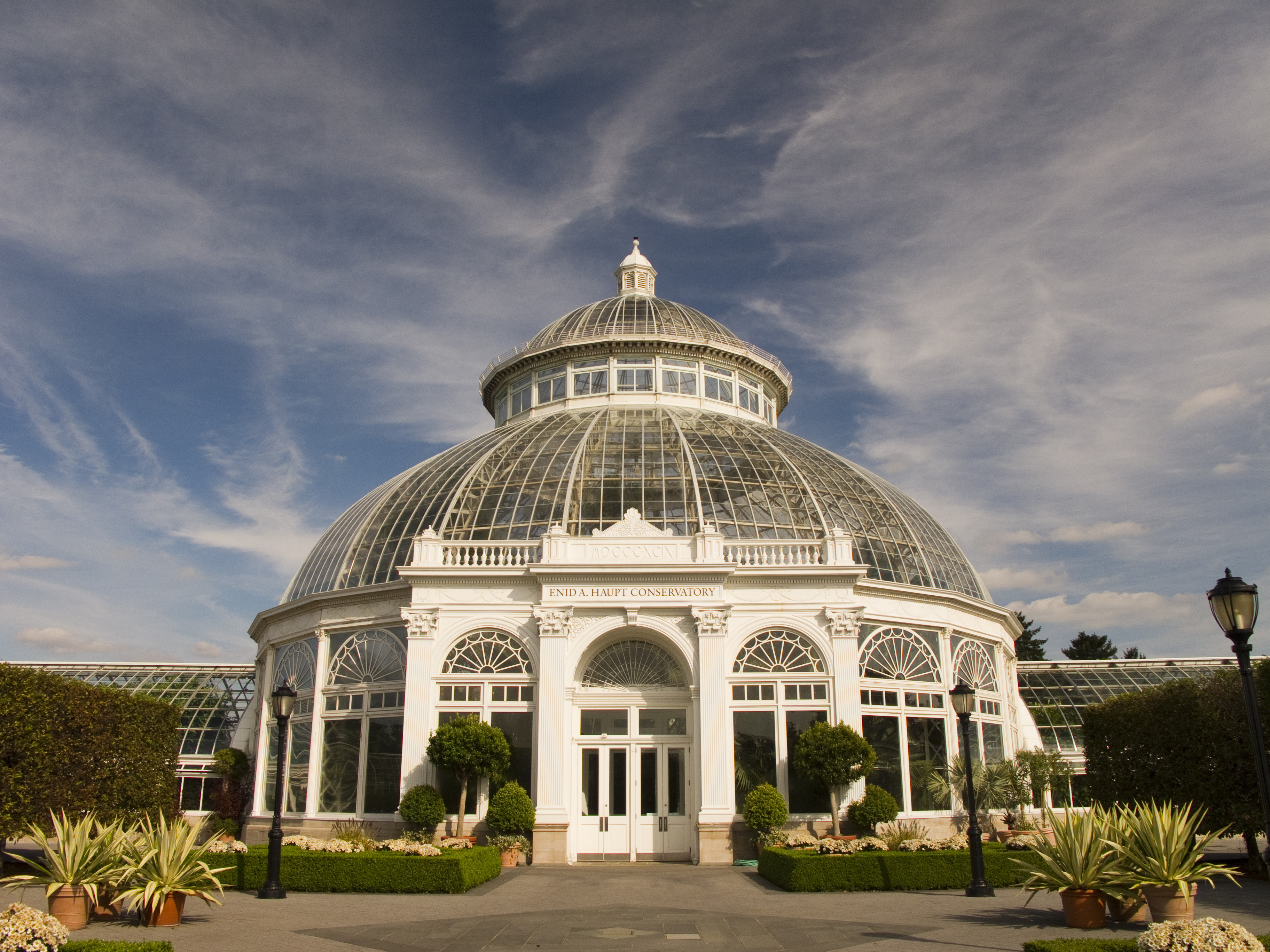 The New York Botanical Garden’s Dazzling Flora Offerings