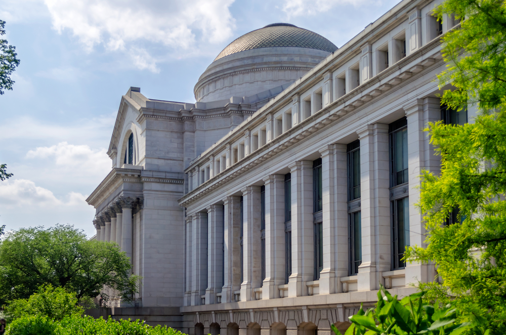 5 Smithsonian Exhibits to Check out This Summer